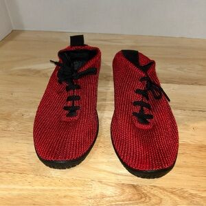 Arcopedico New NWOB Women's 8 / 8.5 EU 39 LS Lace-Up RED Knit Sneakers
